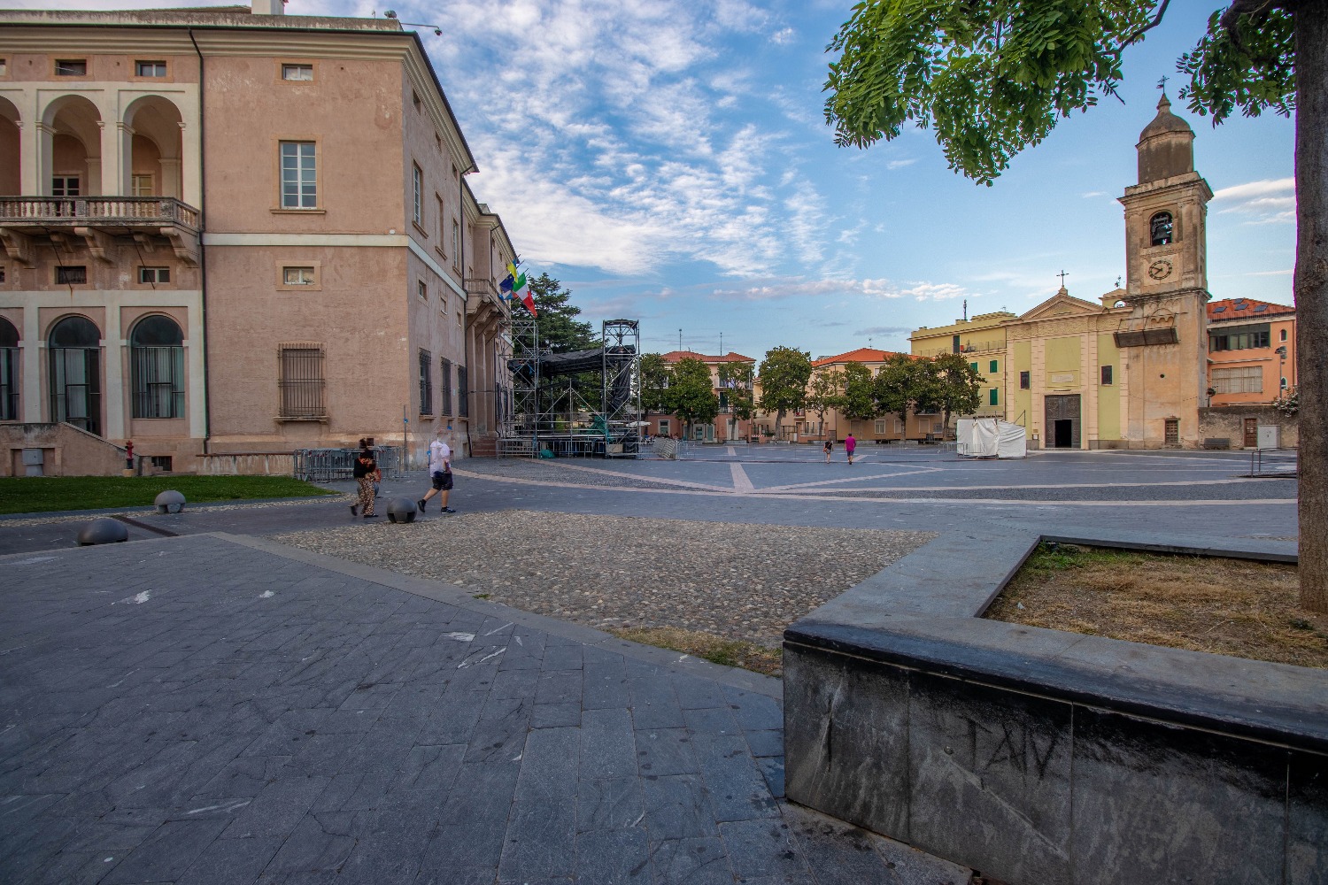 SPLENDIDO BILOCALE DI NUOVA COSTRUZIONE, CENTRO LOANO
