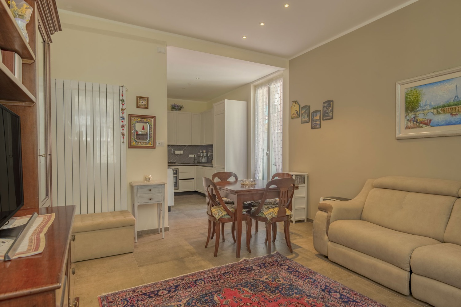 Spazioso quadrilocale ristrutturato