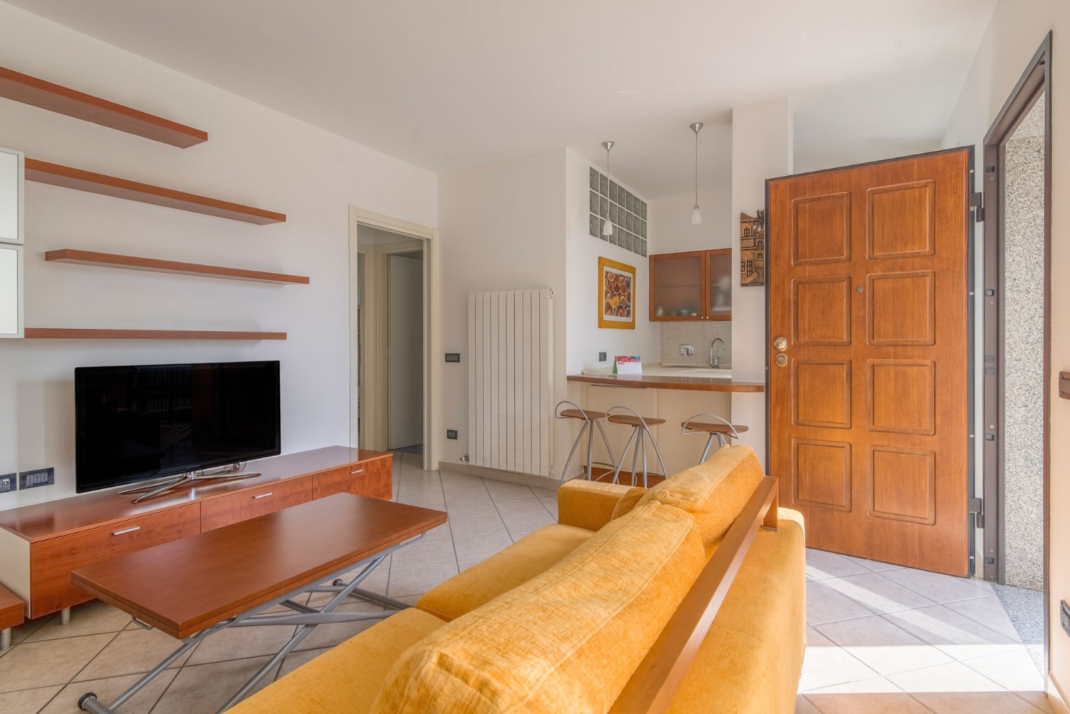 TRILOCALE CON TERRAZZO E INGRESSO INDIPENDENTE!