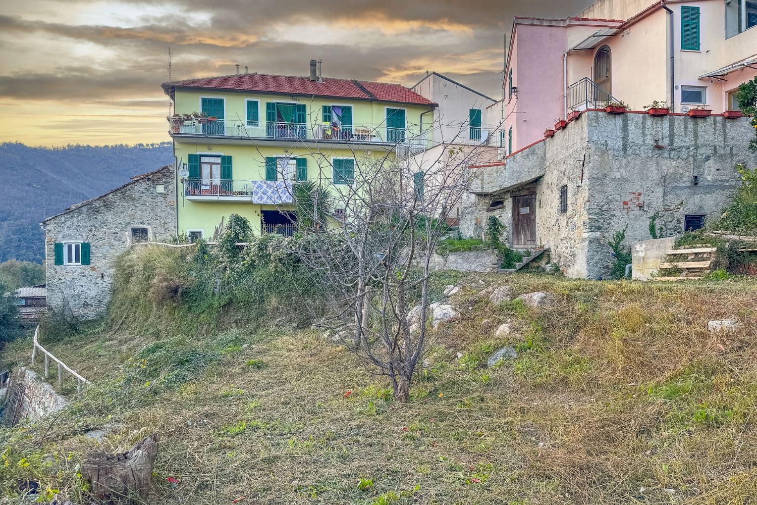 Appartamento di grossa metratura a Vezzi Portio !